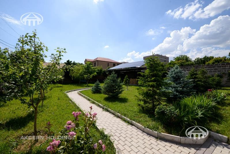 Քոթեջ · 5 սեն. · 380 մ² · գ․ Առինջ