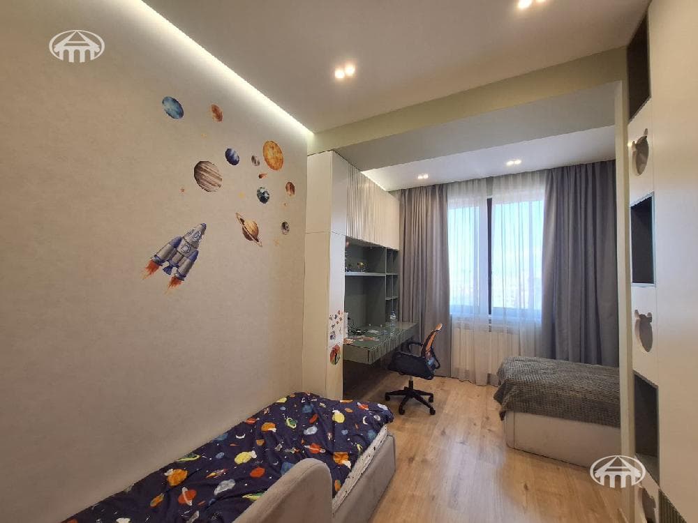 Квартира · 3 комн. · 93 м² · Канакер-Зейтун