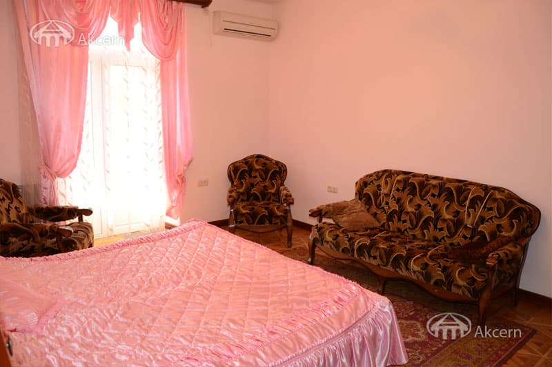 Квартира · 3 комн. · 94 м² · Кентрон