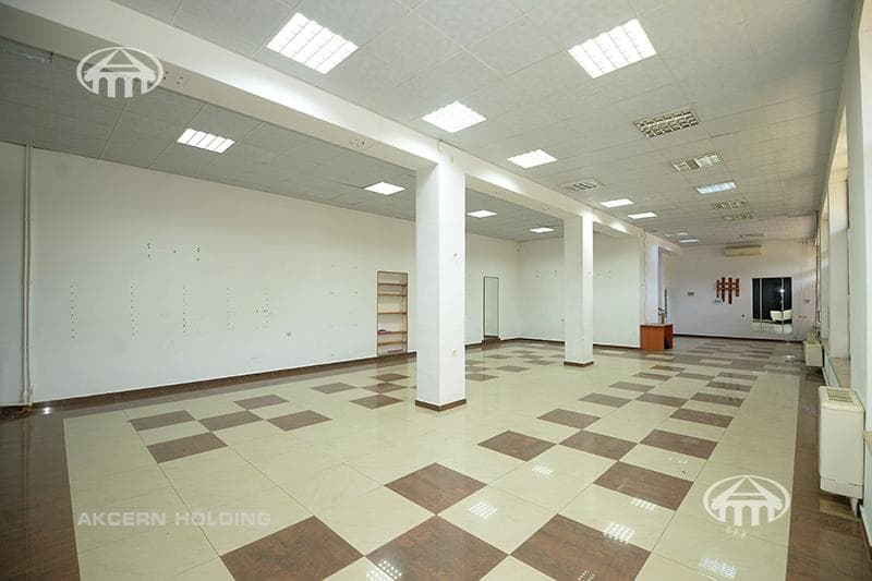 Магазин · 550 м² · Аджапняк