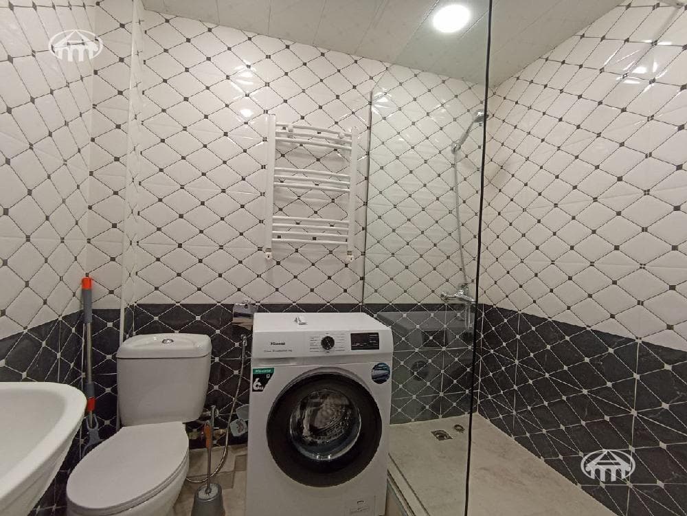 Բնակարան · 3 սեն. · 77 մ² · Կենտրոն — Լուսանկար 8 / 9