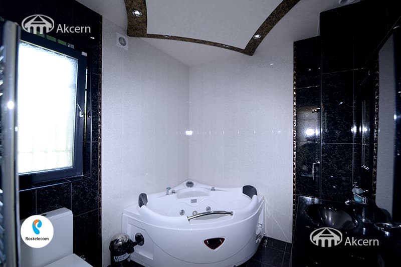 Mansion · 7 rooms · 729 m² · v. Arinj