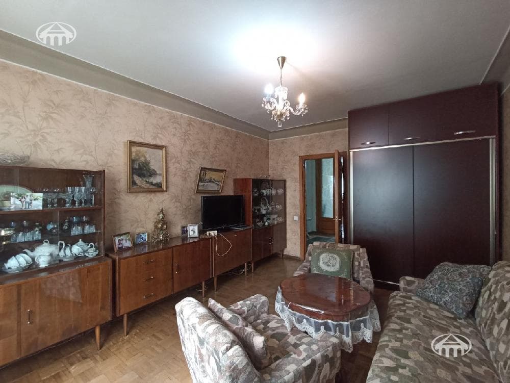 Квартира · 4 комн. · 115 м² · Кентрон
