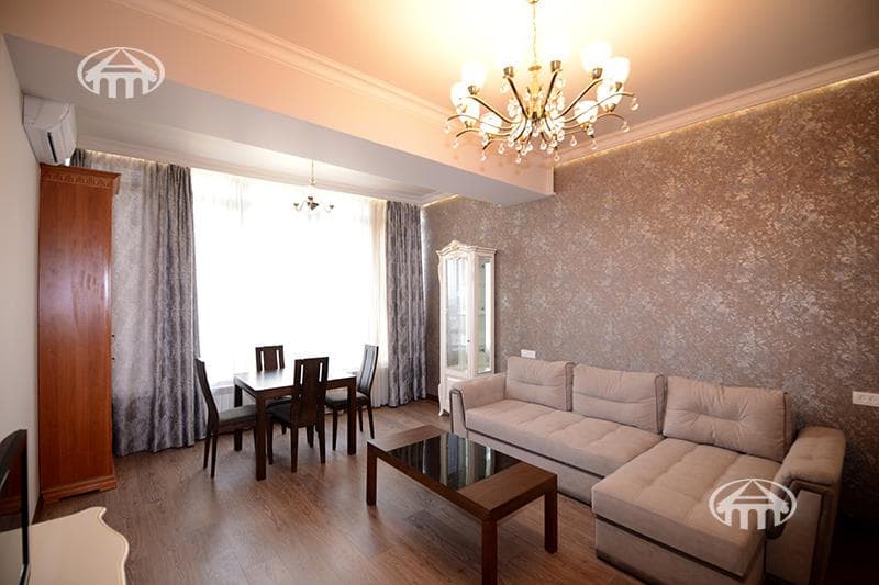 Квартира · 3 комн. · 100 м² · Кентрон