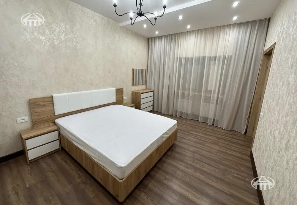 Дом · 3 комн. · 71 м² · Арабкир