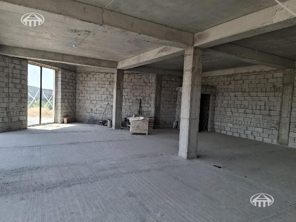 Other · 560 m² · Nor Achn