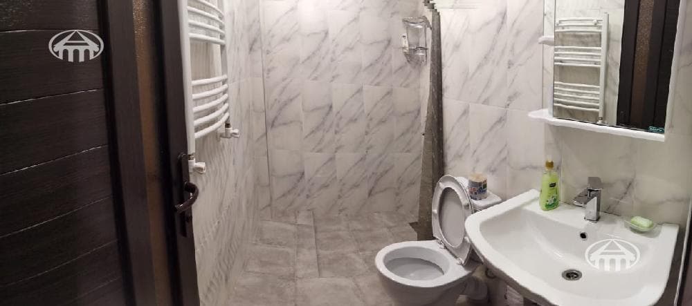 Սեփական տուն · 5 սեն. · 167 մ² · Կենտրոն