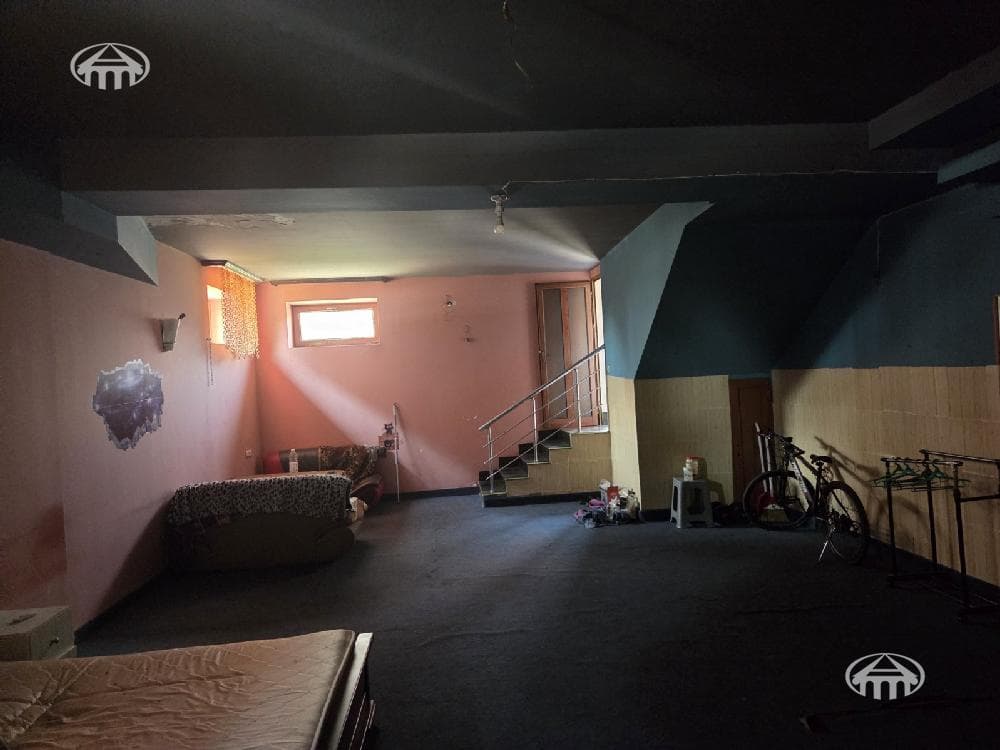 Hotel · 9 rooms · 390 m² · Ajapnyak