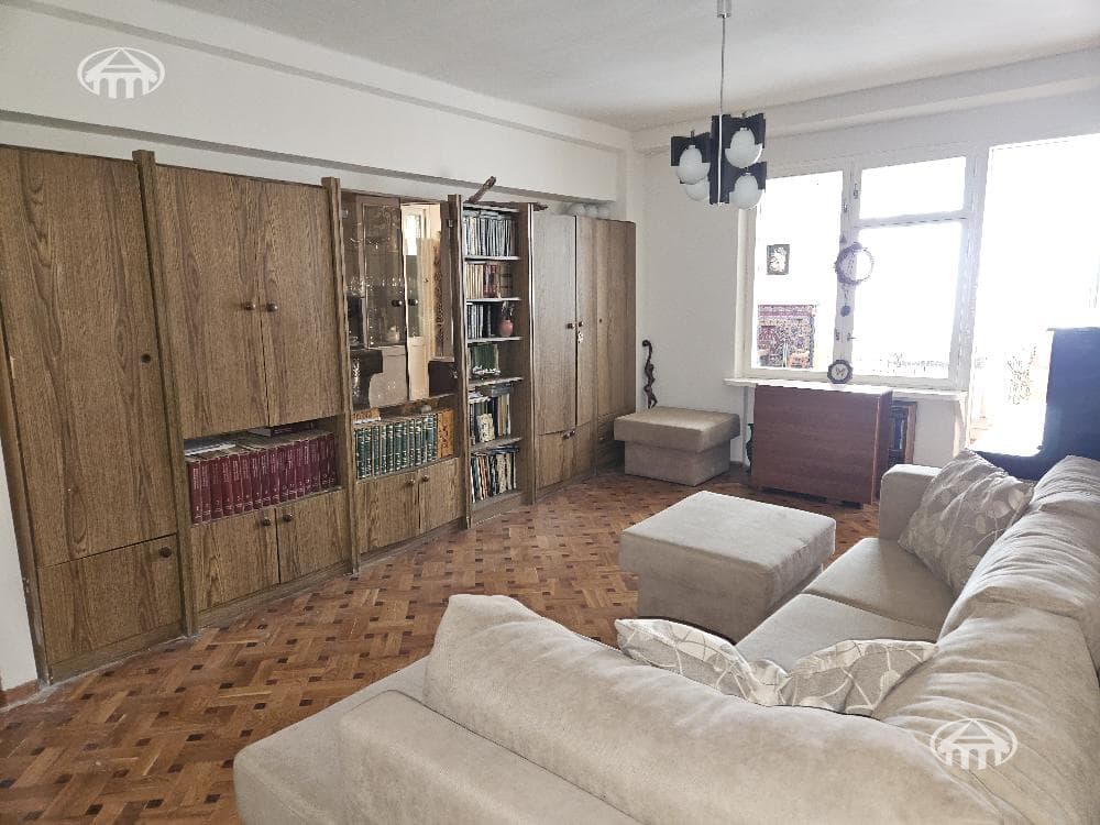 Apartment · 2 rooms · 68 m² · Kentron