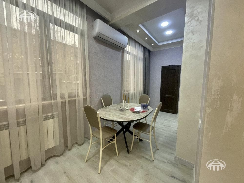 Apartment · 2 rooms · 65 m² · Ajapnyak