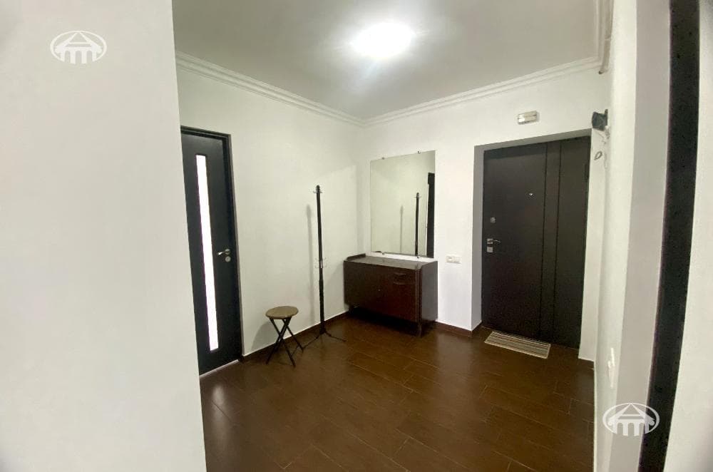 Apartment · 2 rooms · 72 m² · Kentron