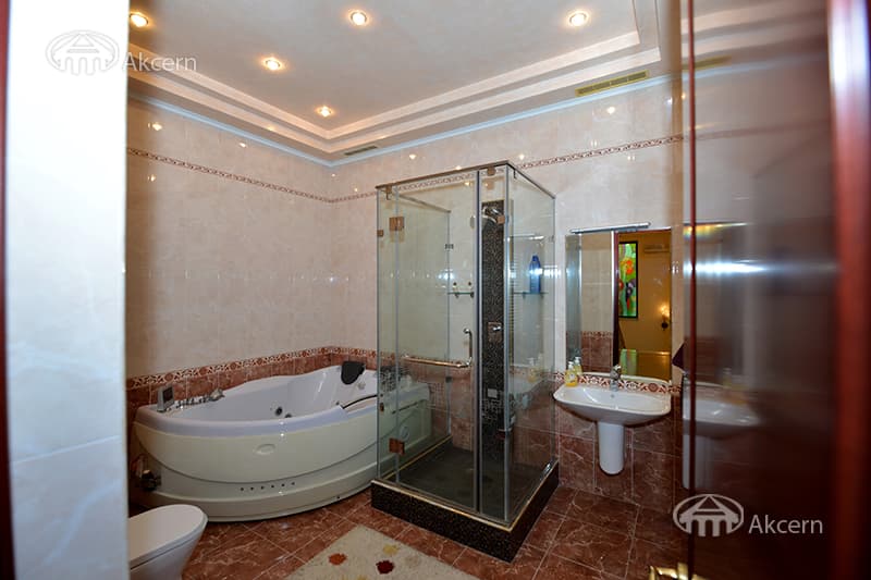 Особняк · 6 комн. · 437 м² · Аван
