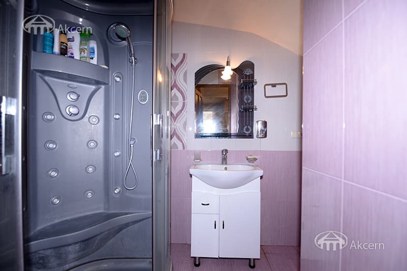 Дом · 4 комн. · 162 м² · Арабкир