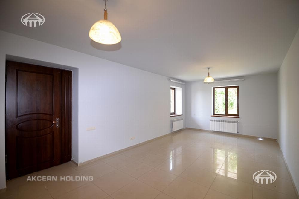 Mansion · 4 rooms · 300 m² · Nork-Marash — photo 31 / 34
