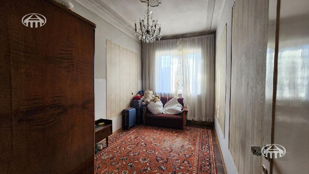 Дом · 6 комн. · 371 м² · Эребуни