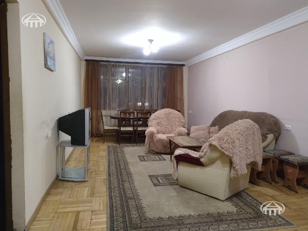 Квартира · 2 комн. · 76 м² · Арабкир