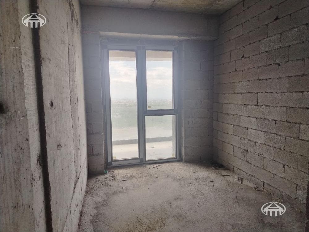 Квартира · 5 комн. · 183 м² · Аджапняк
