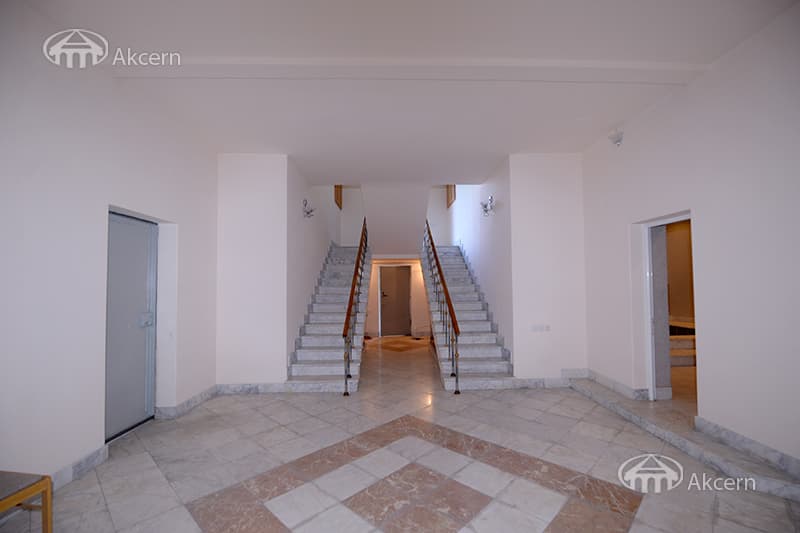 Mansion · 6 rooms · 530 m² · Nork-Marash