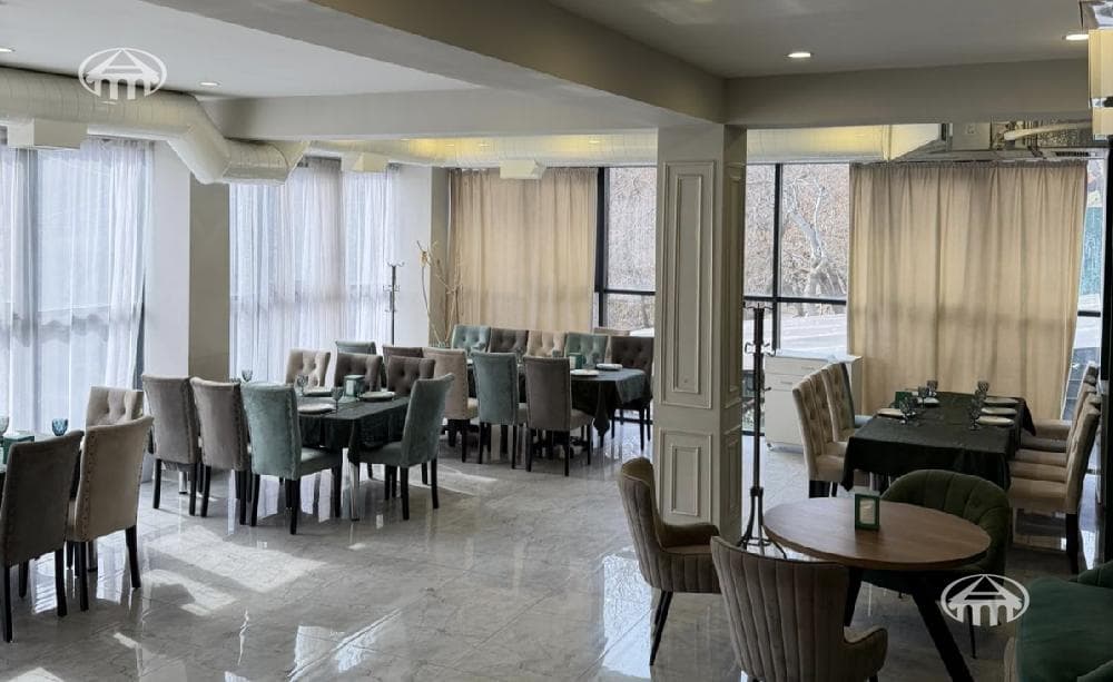 Ресторан · 240 м² · Кентрон