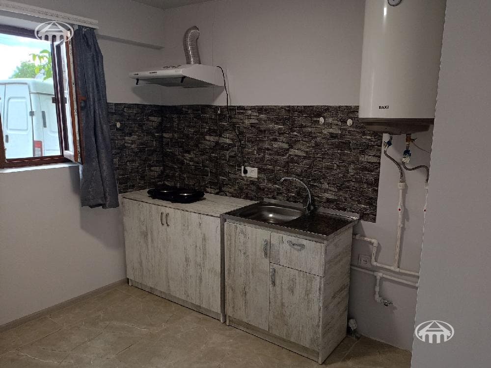 Особняк · 8 комн. · 326 м² · Аштарак