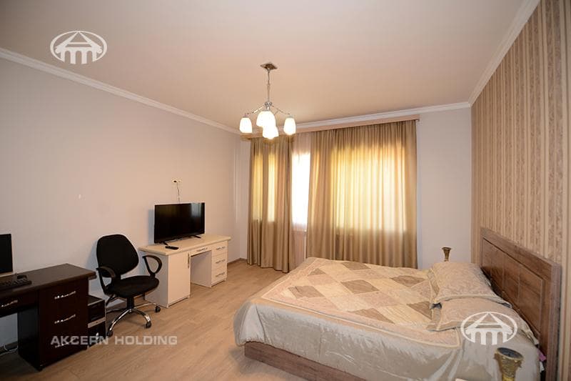 Особняк · 4 комн. · 260 м² · Аджапняк