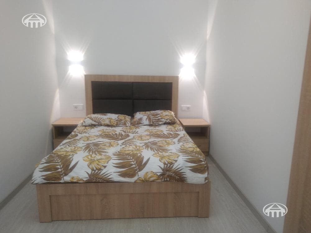 Apartment · 2 rooms · 41 m² · Kentron