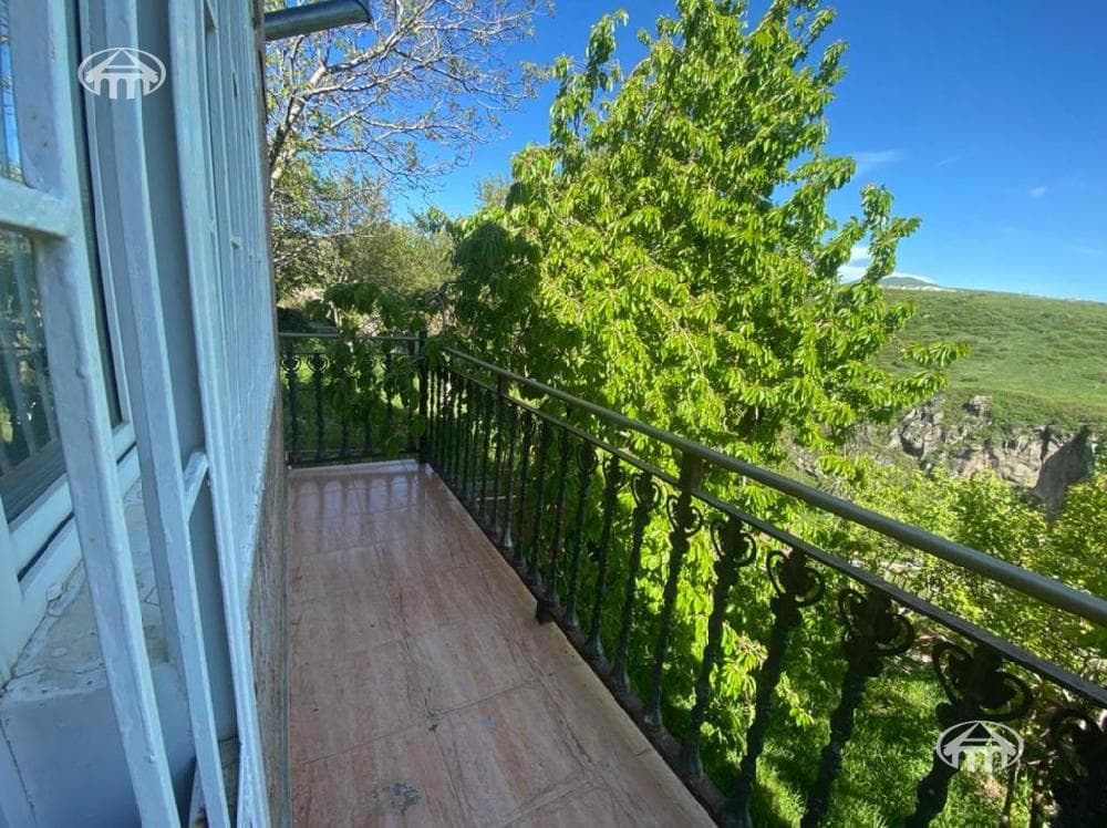 Country house · 5 rooms · 172 m² · Karashamb