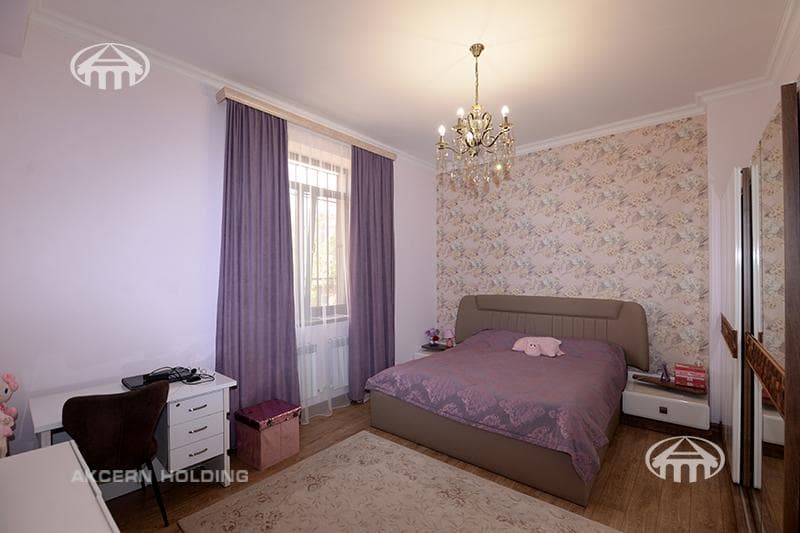 Mansion · 5 rooms · 290 m² · Avan