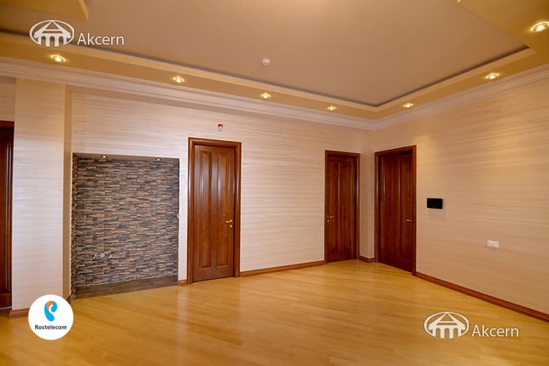 Mansion · 7 rooms · 729 m² · v. Arinj