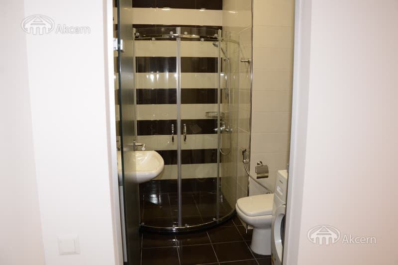 Apartment · 2 rooms · 60 m² · Kentron