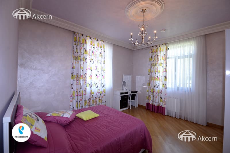Mansion · 7 rooms · 729 m² · v. Arinj