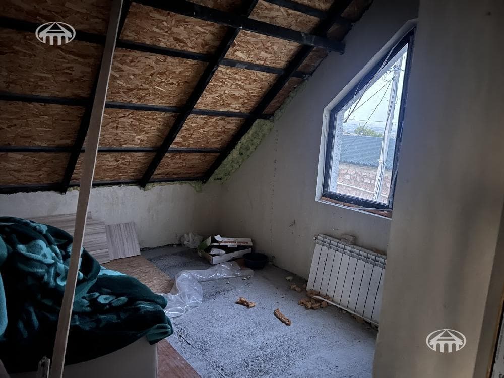 Mansion · 4 rooms · 190 m² · v. Aghdzk