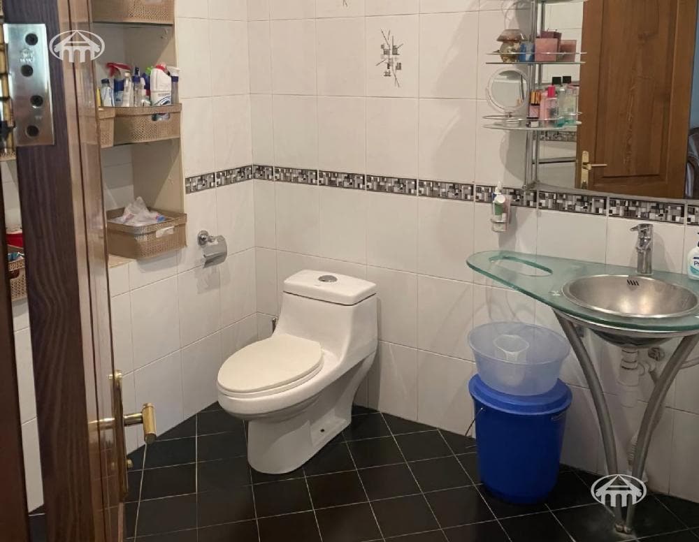 Apartment · 6 rooms · 213 m² · Kentron