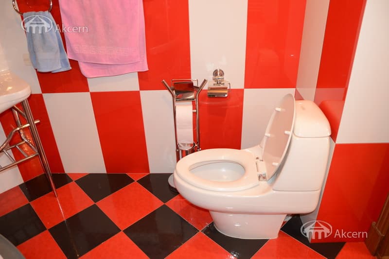 Квартира · 4 комн. · 187 м² · Кентрон