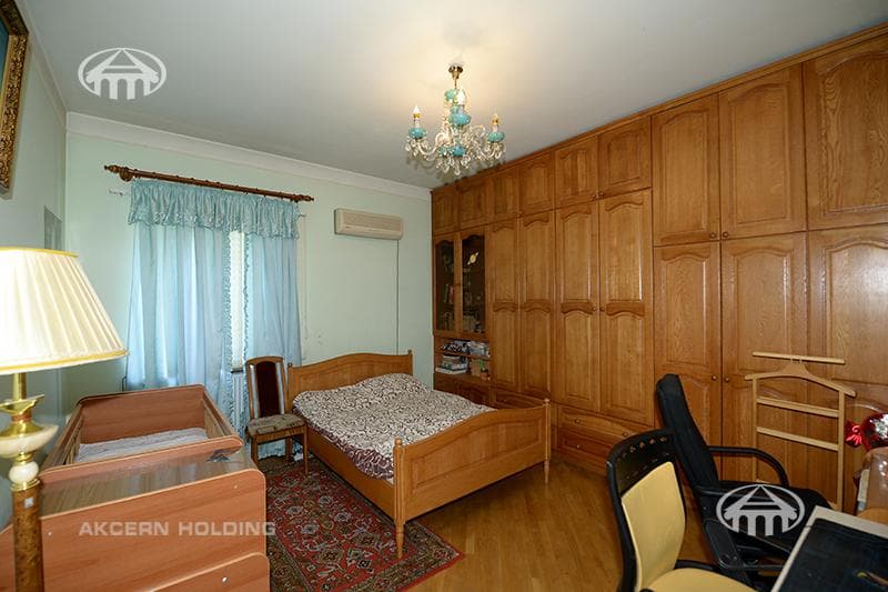 Дом · 7 комн. · 540 м² · Арабкир
