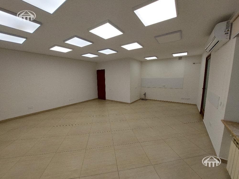 Office · 59 m² · Kentron