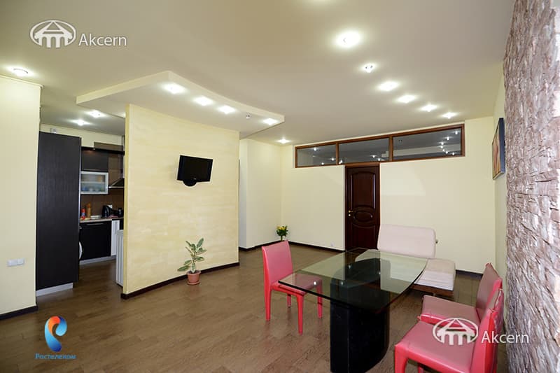 Apartment · 4 rooms · 215 m² · Kentron