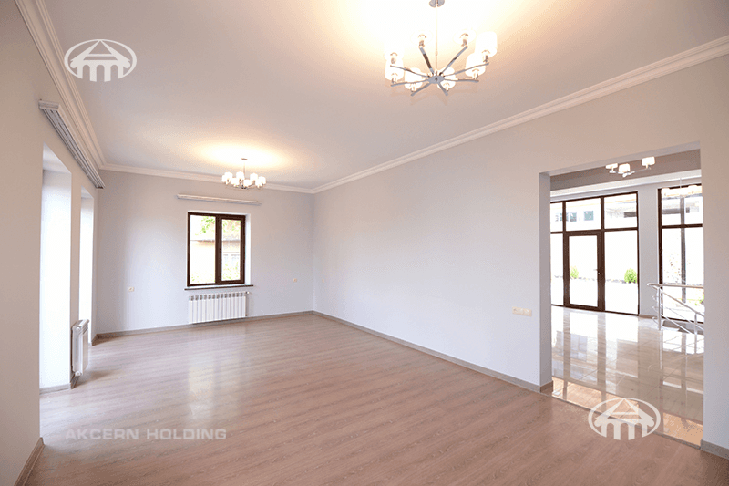 Mansion · 4 rooms · 300 m² · Nork-Marash