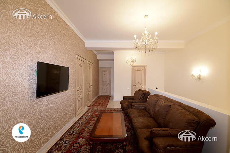 Дом · 5 комн. · 290 м² · Аван