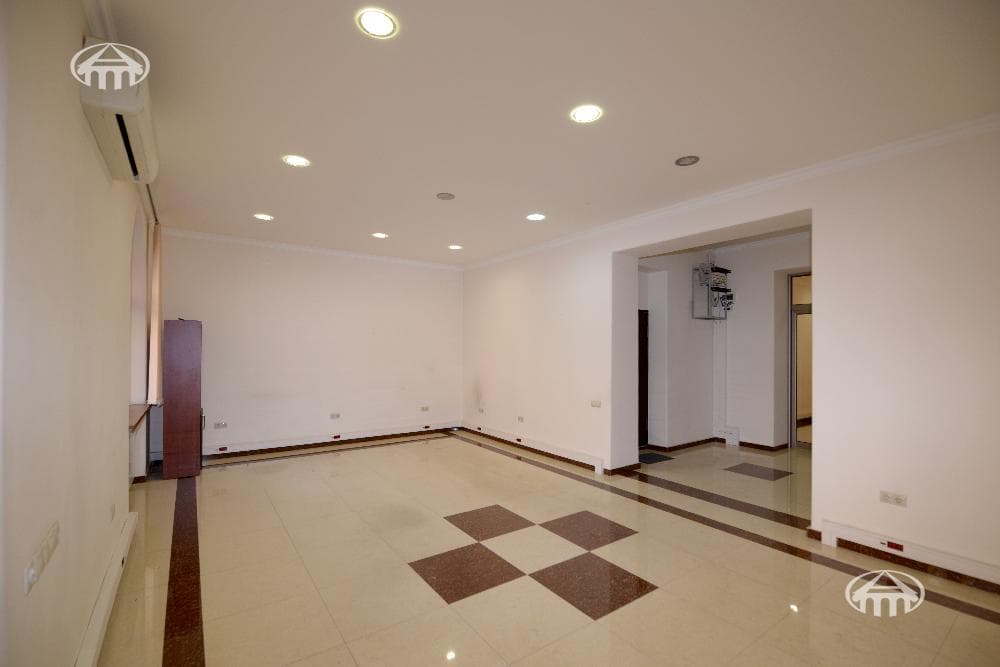 Retail · 79 m² · Arabkir
