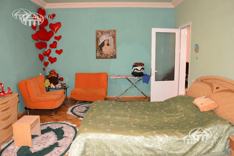 Mansion · 7 rooms · 560 m² · Kentron