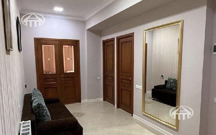 Квартира · 4 комн. · 117 м² · г.Абовян