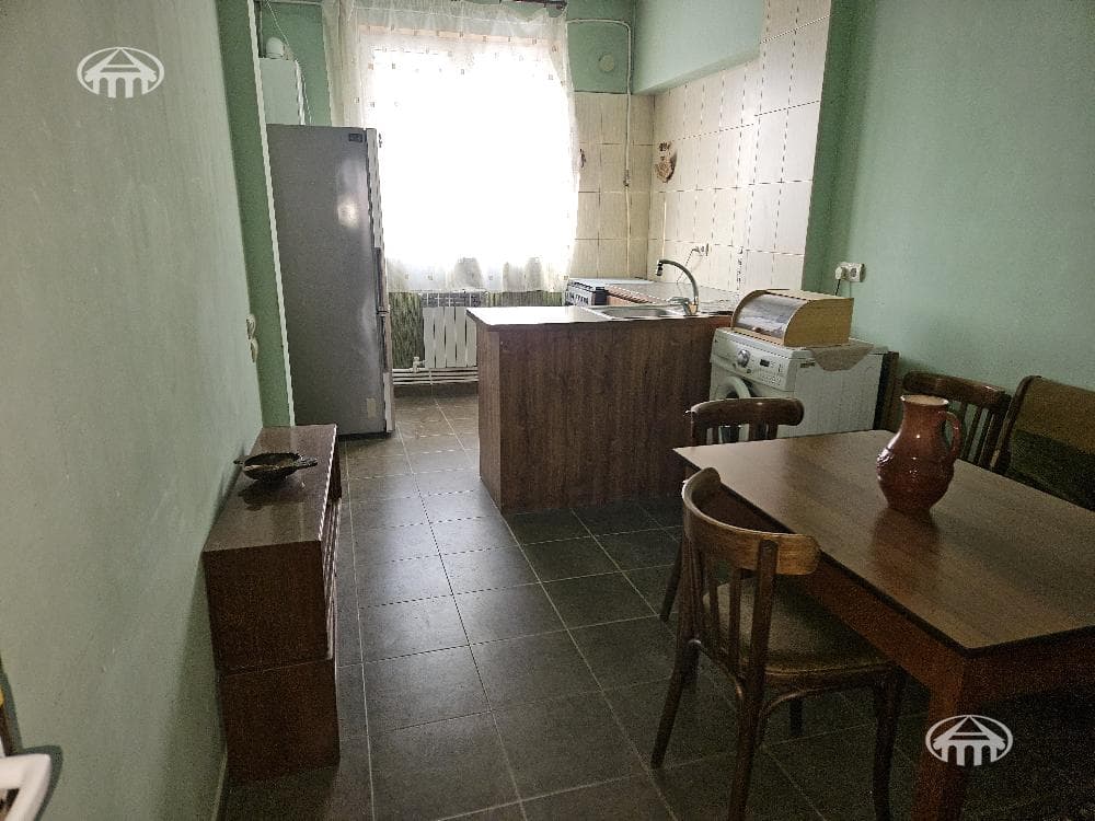Apartment · 2 rooms · 68 m² · Kentron