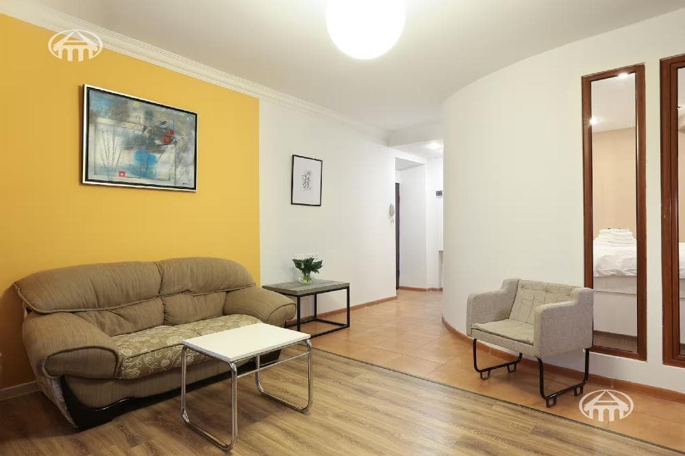 Apartment · 1 rooms · 43 m² · Kentron