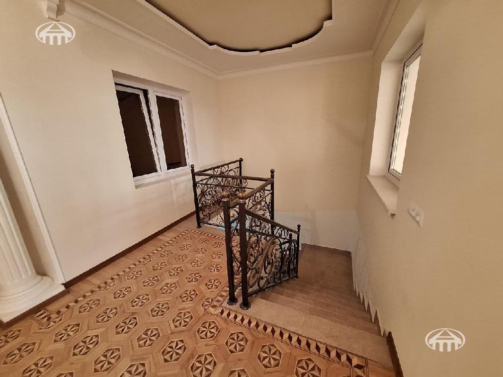 Mansion · 8 rooms · 460 m² · Kanaker-Zeytun