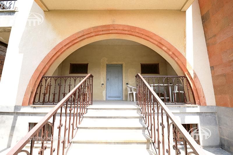 Country house · 4 rooms · 289.5 m² · Dzoraghbyur