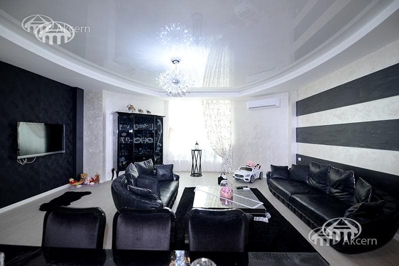 Apartment · 3 rooms · 112 m² · Kentron