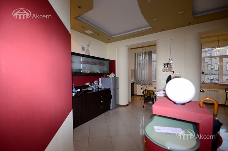 Квартира · 6 комн. · 254 м² · Кентрон