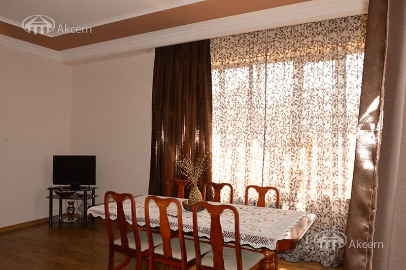 Особняк · 7 комн. · 406 м² · Норк-Мараш