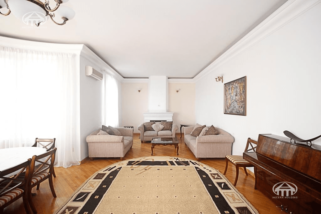 Дом · 8 комн. · 675 м² · Арабкир